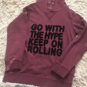 Kids small burgundy hoodie. Size 6-8 H&M